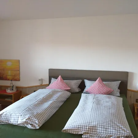 Keller בית הארחה Lippertsreute